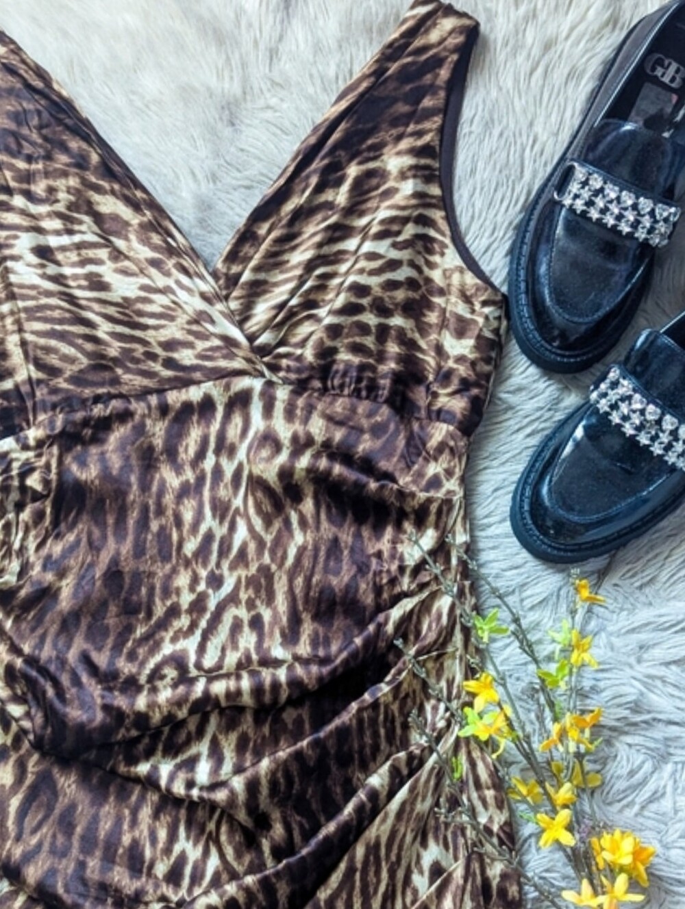 EUC Vintage Cache Silk Leopard Animal Print Ruched Cocktail Dress